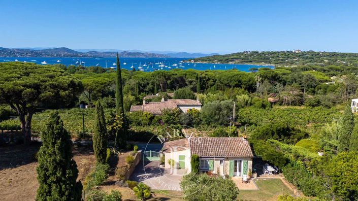 Image No.2-Maison de 2 chambres à vendre à Saint-Tropez