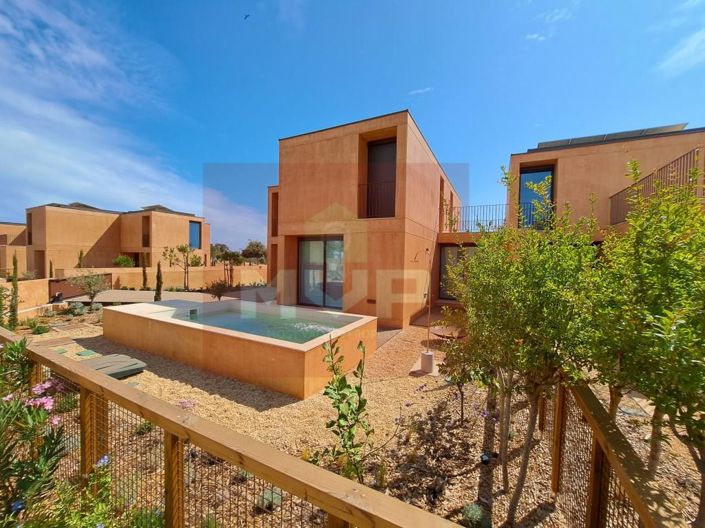 Image No.27-3 Bed House for sale