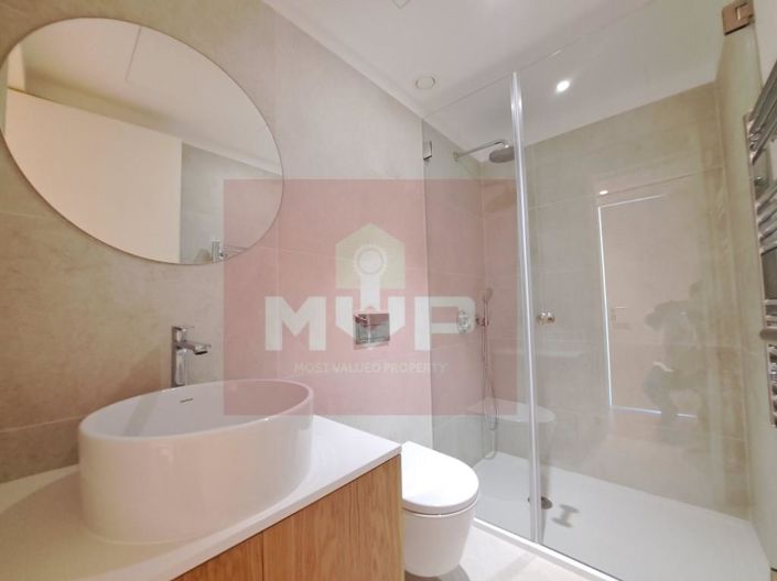 Image No.9-3 Bed House for sale