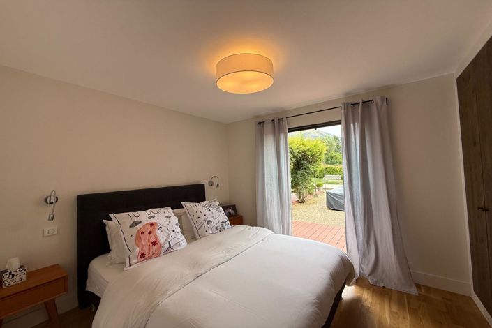 Image No.7-3 Bed House for sale