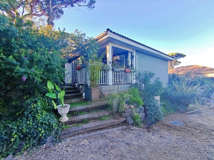 Image No.1-2 Bed House for sale