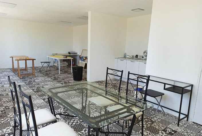 Image No.21-7 Bed House for sale