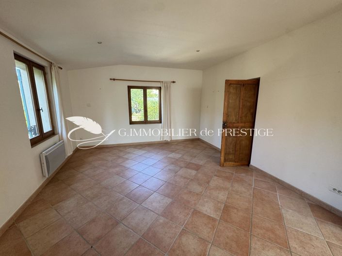 Image No.11-7 Bed House for sale