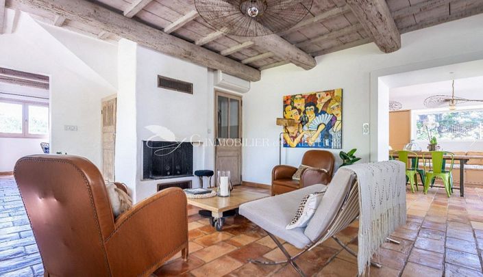 Image No.4-Maison de 4 chambres à vendre à Théziers