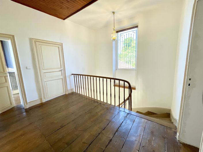 Image No.25-4 Bed House for sale