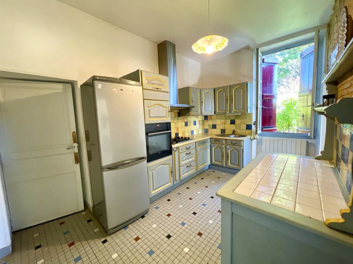 Image No.8-4 Bed House for sale