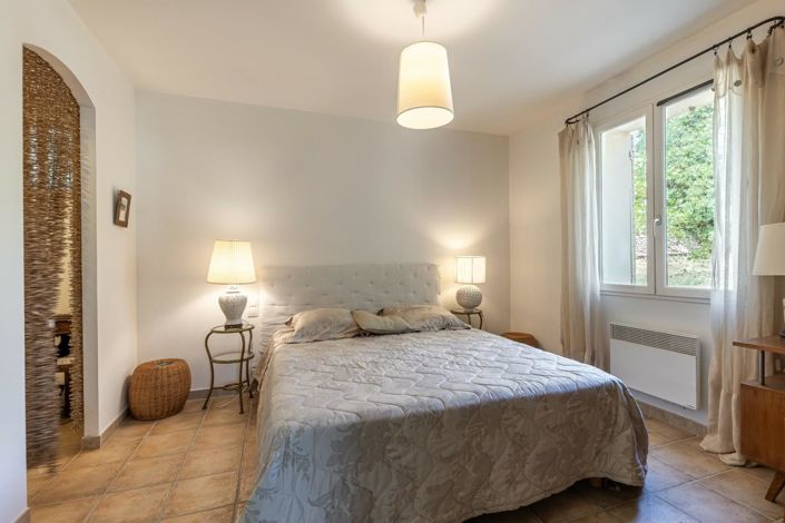 Image No.11-4 Bed House for sale