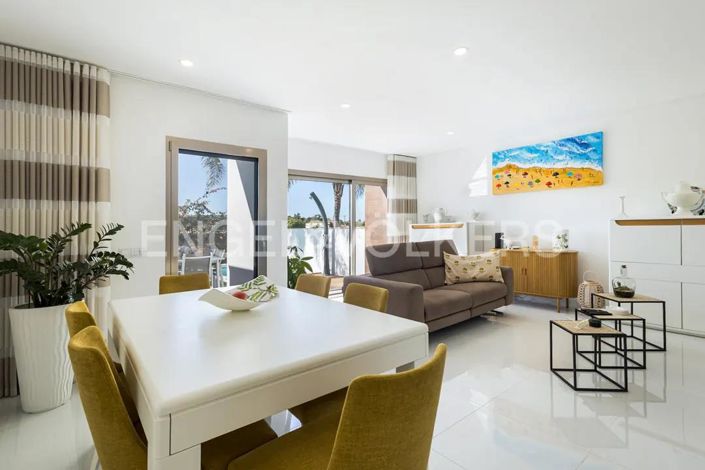 Image No.4-3 Bed House for sale