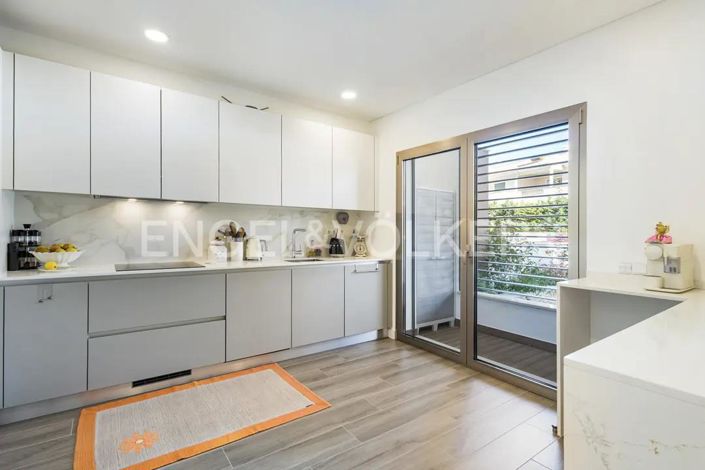 Image No.7-3 Bed House for sale