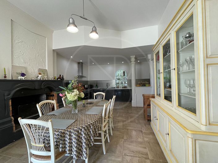 Image No.7-4 Bed House for sale