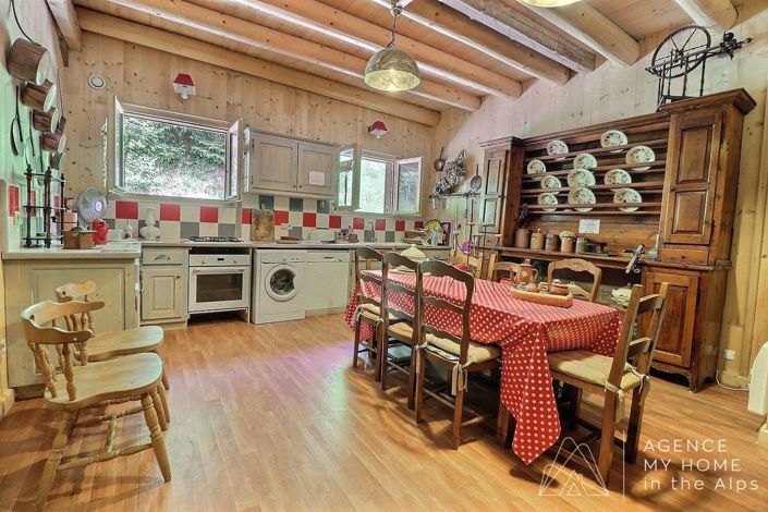 Image No.13-3 Bed House for sale