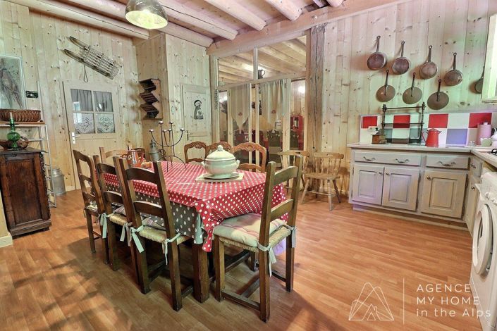 Image No.3-3 Bed House for sale