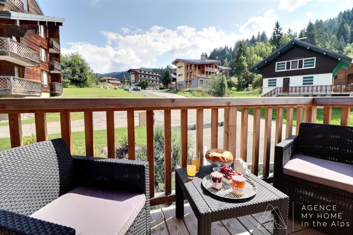 Image No.19-6 Bed Property for sale