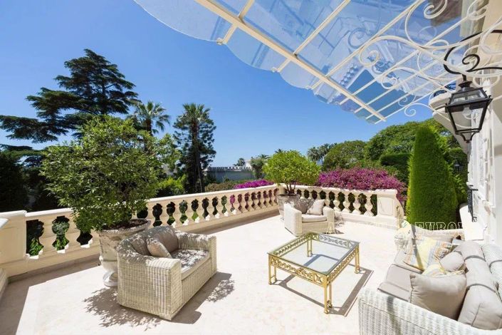 Image No.7-9 Bed House for sale