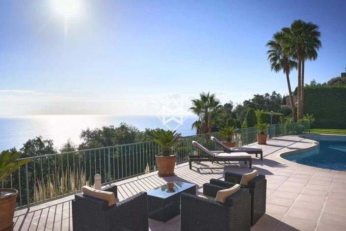 Image No.3-5 Bed House for sale