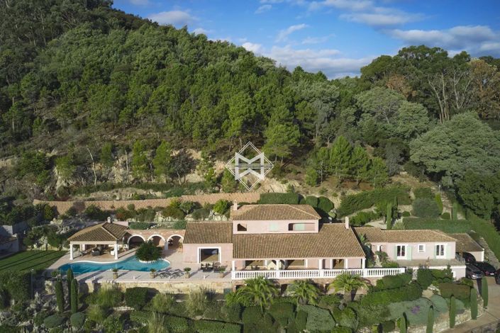 Image No.4-5 Bed House for sale