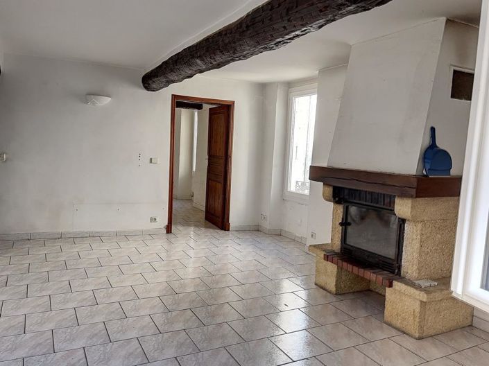 Image No.2-4 Bed House for sale