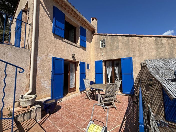 Image No.11-3 Bed House for sale