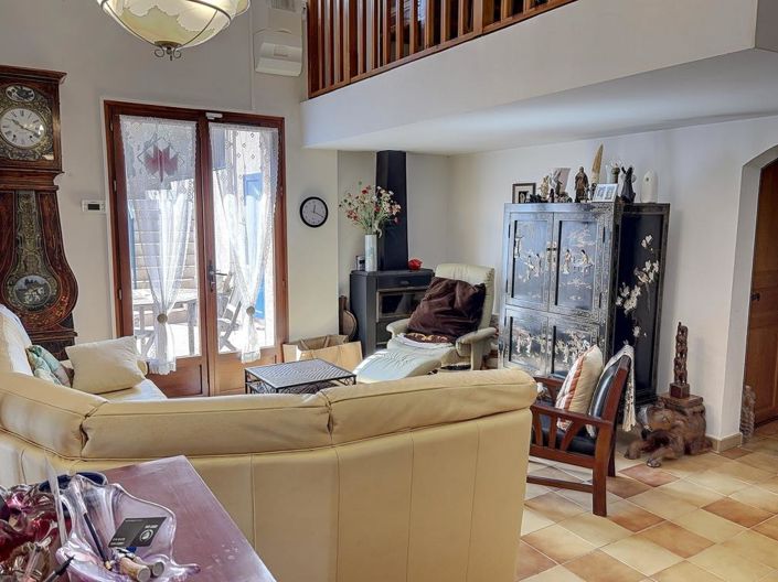 Image No.2-3 Bed House for sale