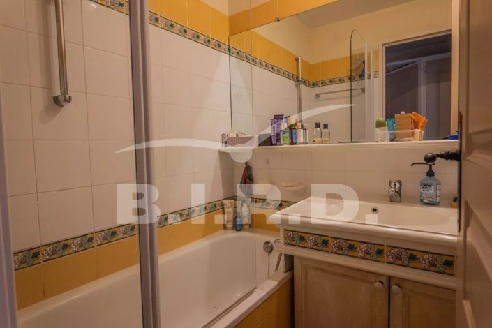 Image No.8-Appartement de 3 chambres à vendre à Grimaud