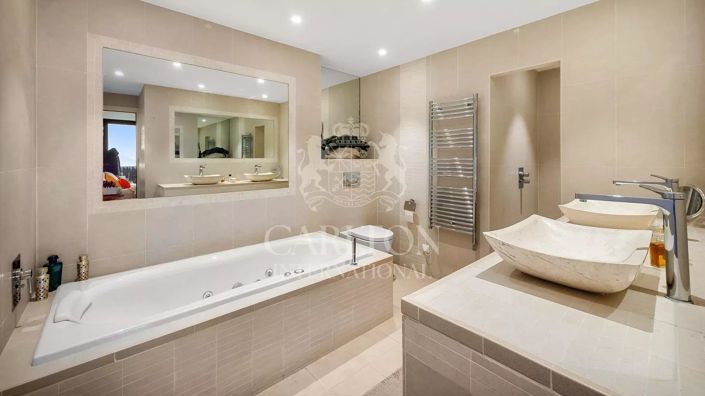 Image No.6-Propriété de 3 chambres à vendre à Cannes