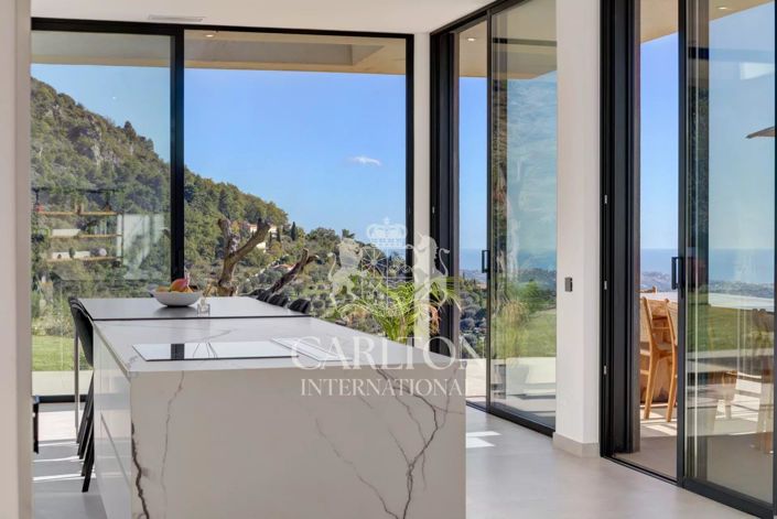 Image No.11-5 Bed House for sale