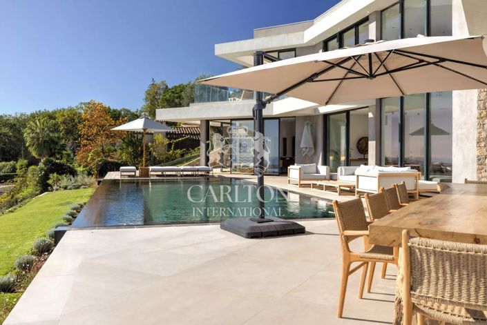 Image No.2-5 Bed House for sale