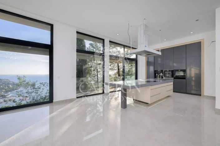 Image No.2-5 Bed House for sale