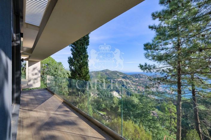 Image No.20-5 Bed House for sale