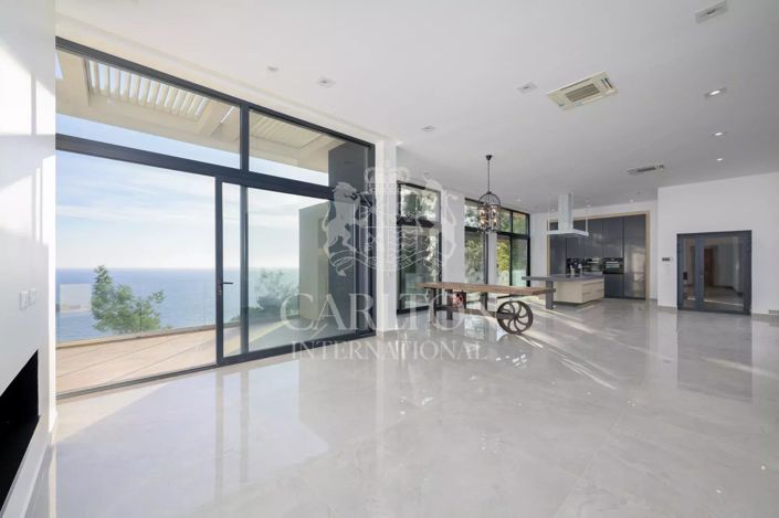 Image No.25-5 Bed House for sale