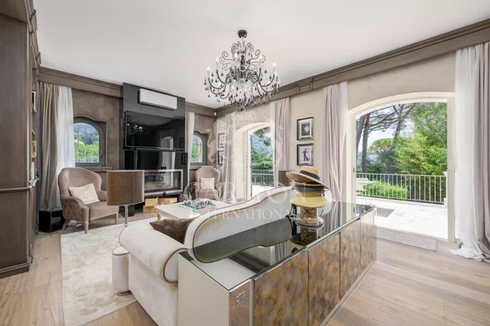 Image No.6-4 Bed House for sale