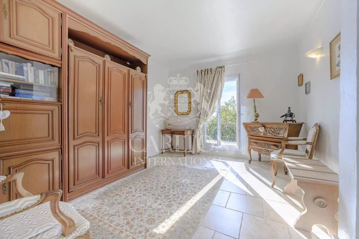 Image No.4-4 Bed House for sale