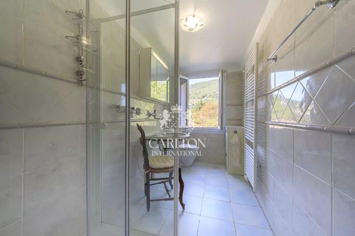 Image No.9-4 Bed House for sale