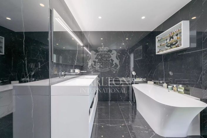 Image No.11-4 Bed House for sale