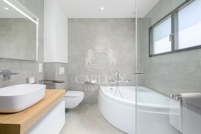 Image No.13-4 Bed House for sale