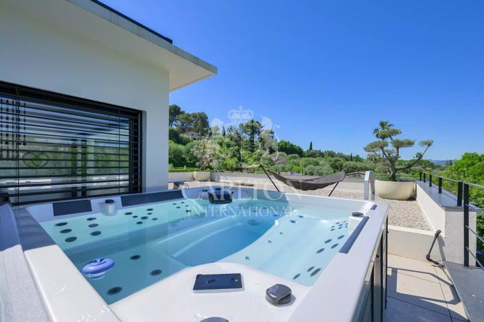 Image No.15-4 Bed House for sale