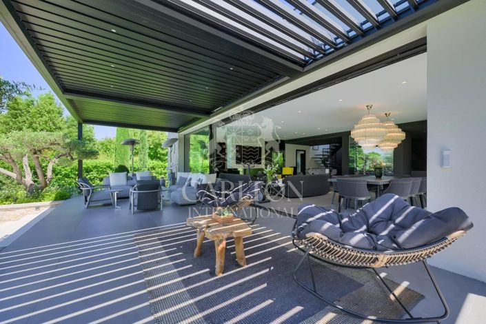 Image No.17-4 Bed House for sale