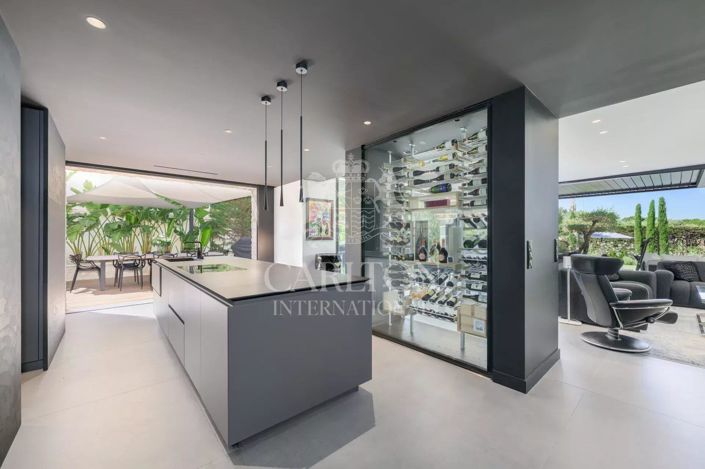 Image No.3-4 Bed House for sale