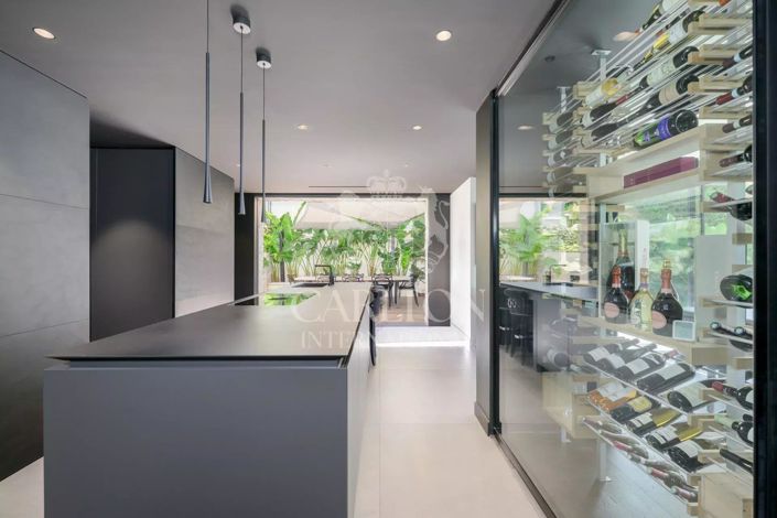 Image No.4-4 Bed House for sale