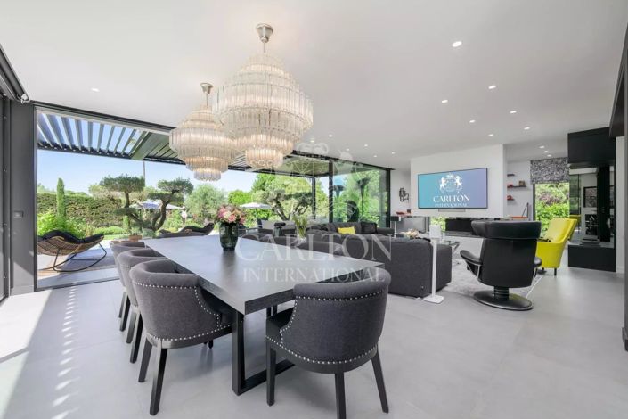 Image No.5-4 Bed House for sale