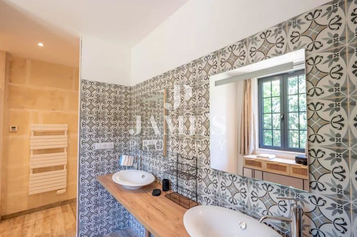 Image No.15-5 Bed House for sale