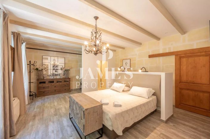 Image No.17-5 Bed House for sale