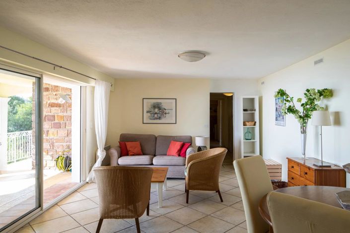 Image No.20-7 Bed House for sale