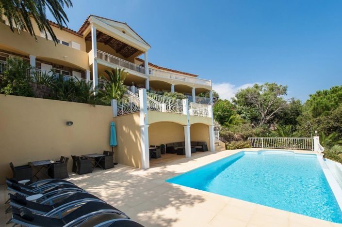 Image No.6-7 Bed House for sale