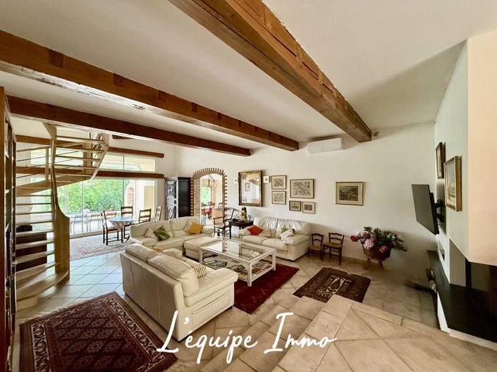 Image No.6-5 Bed House for sale