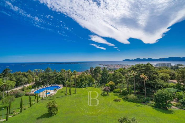 Image No.20-2 Bed Apartment for sale