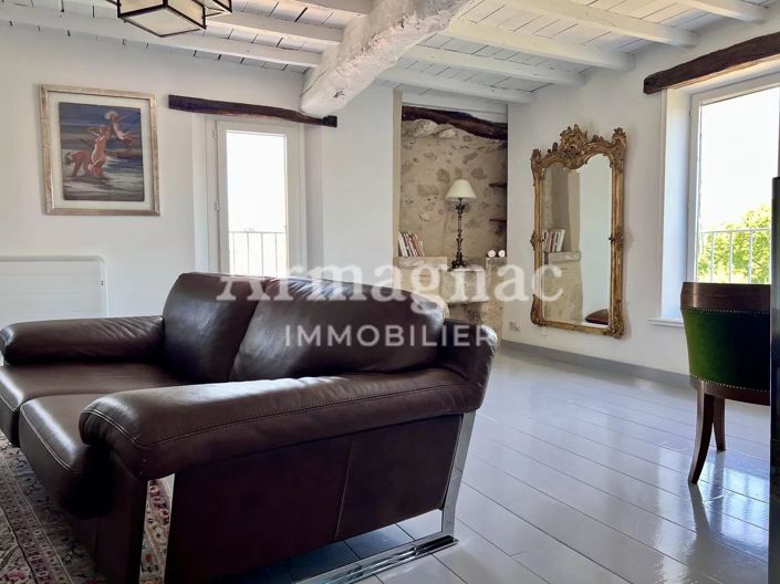 Image No.11-3 Bed House for sale