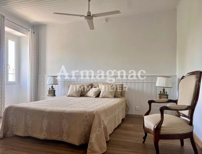 Image No.12-3 Bed House for sale