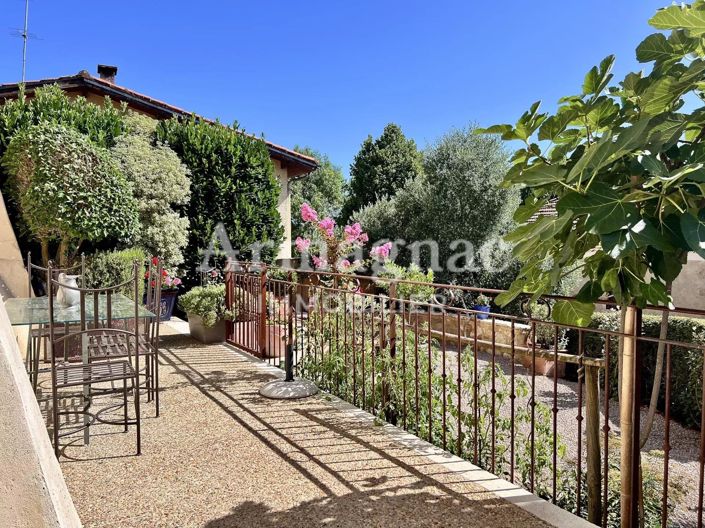 Image No.18-3 Bed House for sale