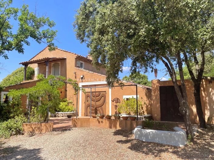 Image No.8-3 Bed House for sale